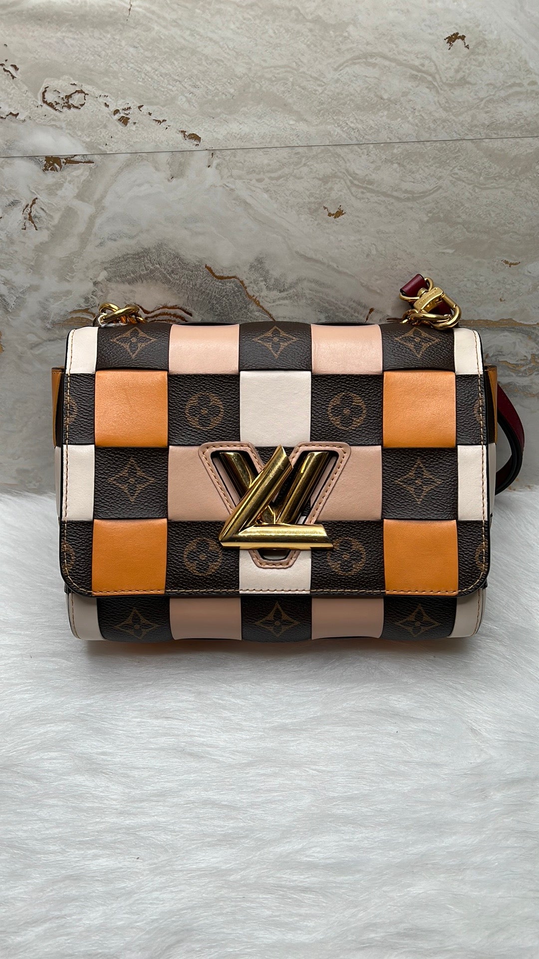 Limited Edition LV Twist MM image 0