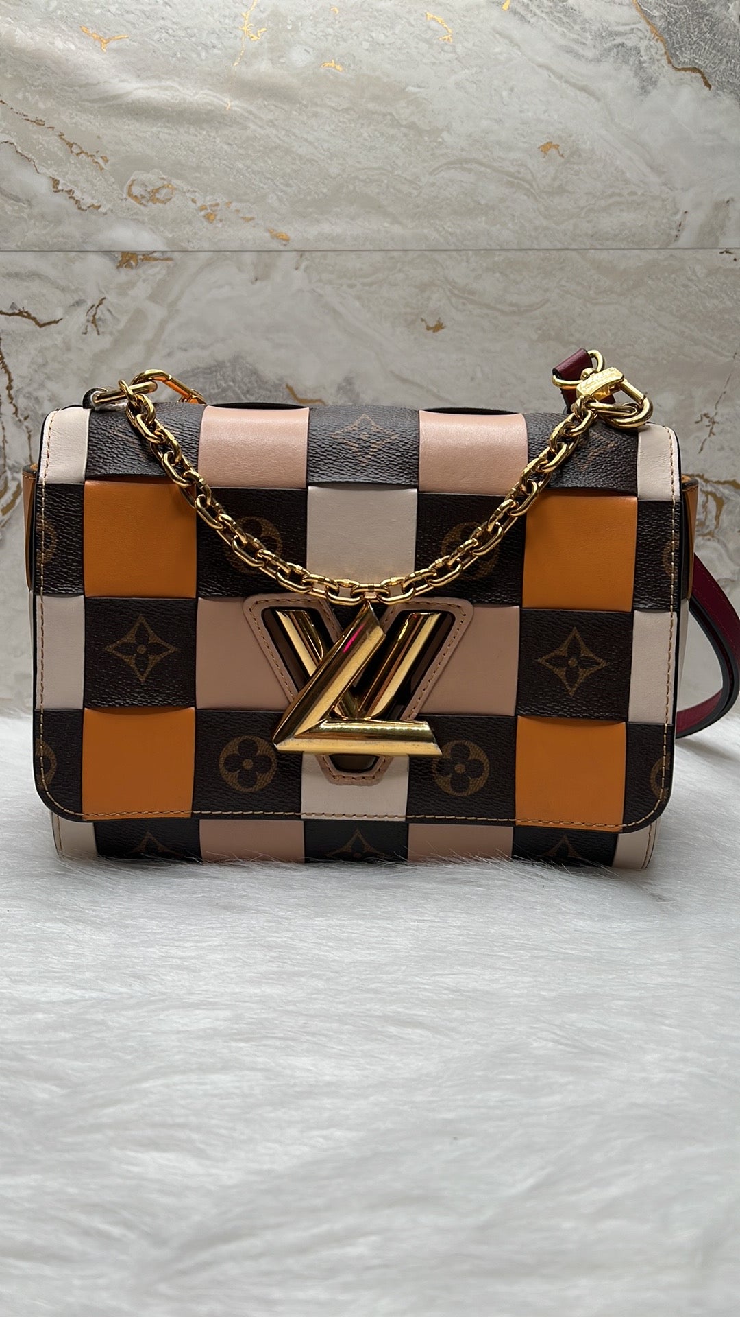 Limited Edition LV Twist MM image 1
