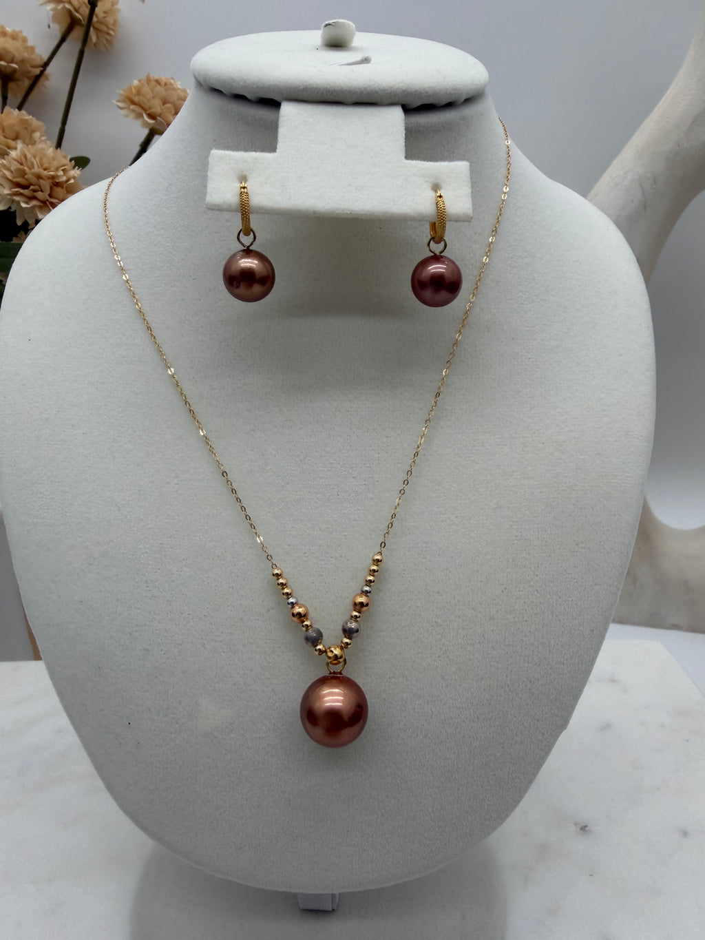South Sea Pearls Set in 18k