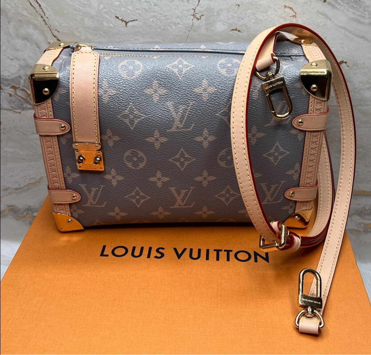Louis Vuitton Trunk