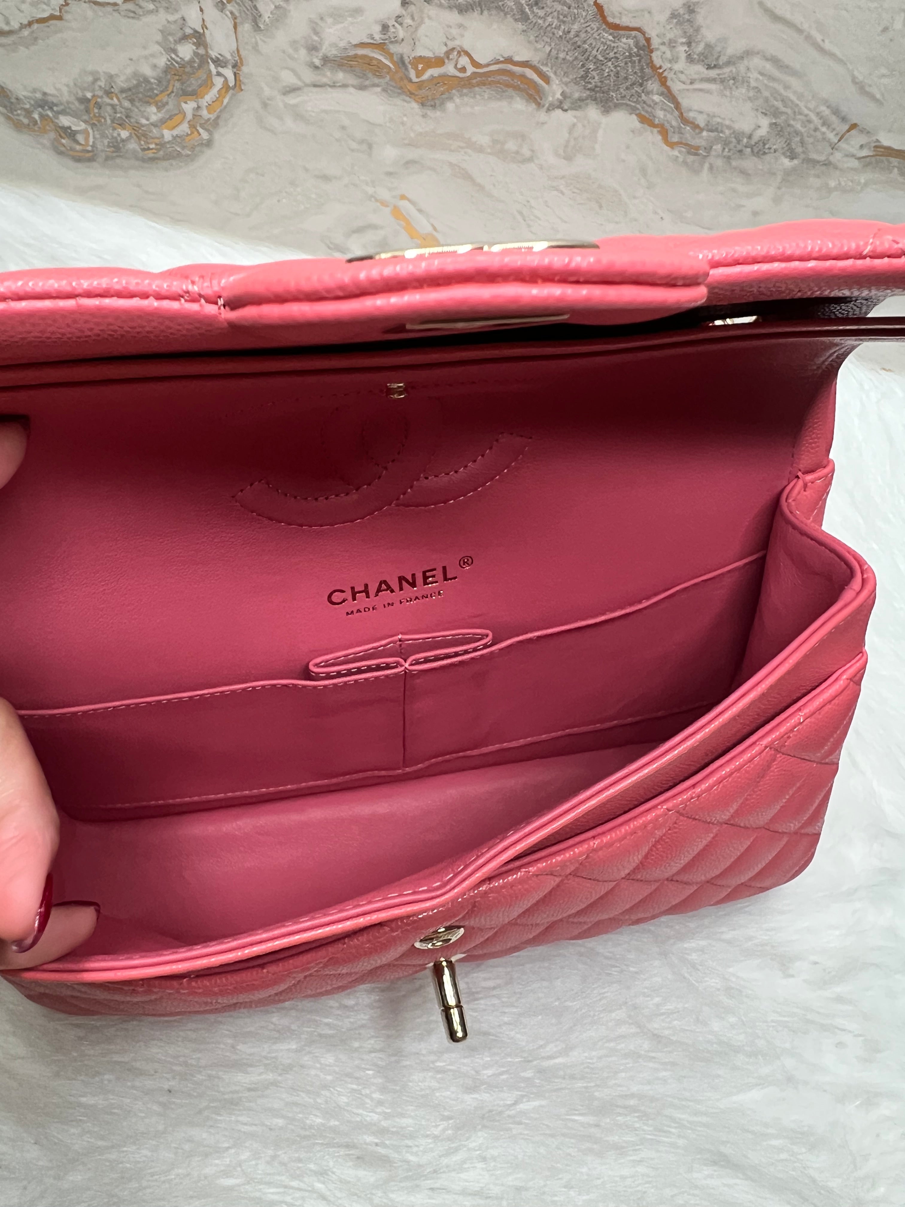 Chanel Medium Caviar Classic Flap