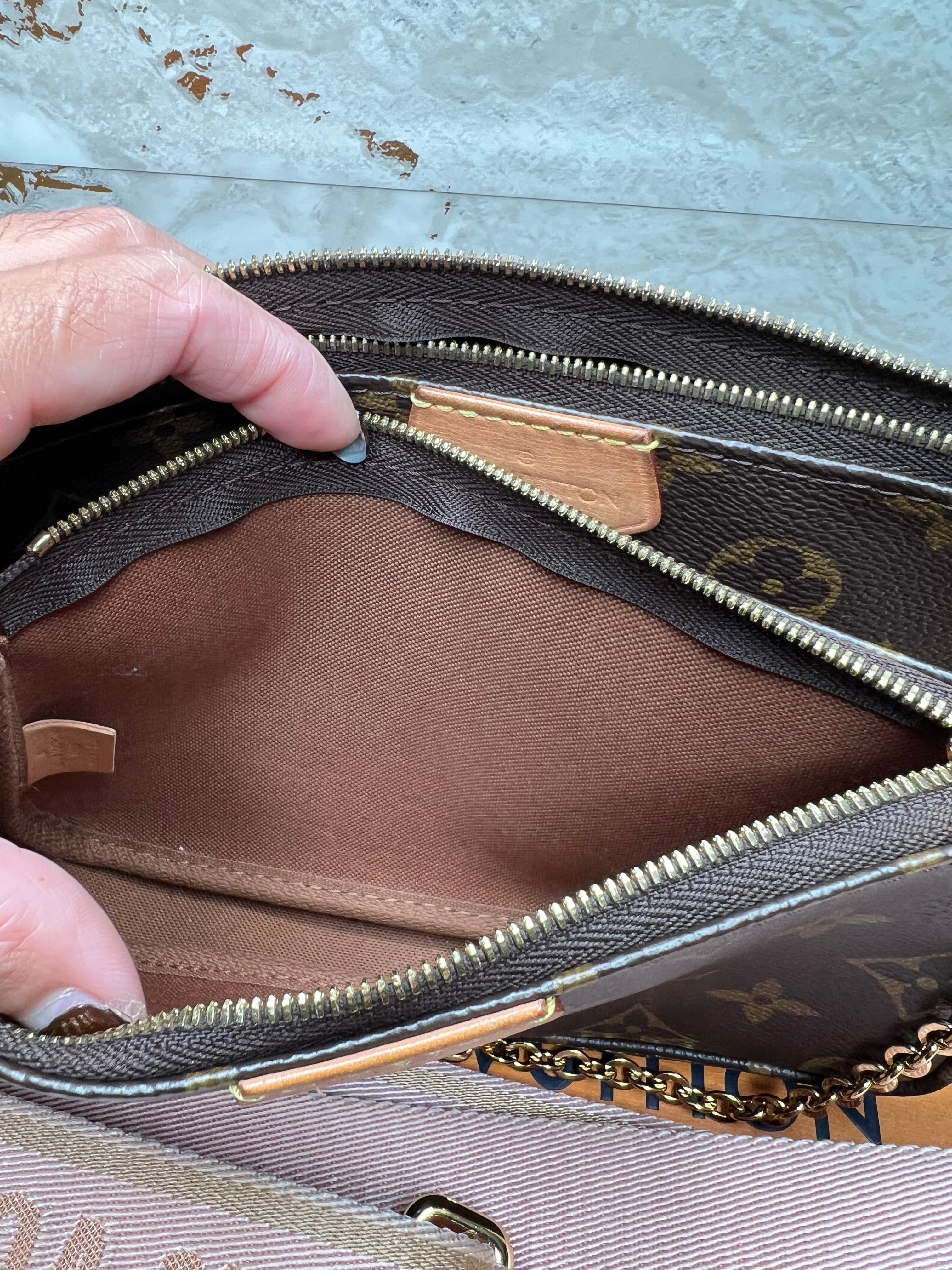 Louis Vuitton Multipochette