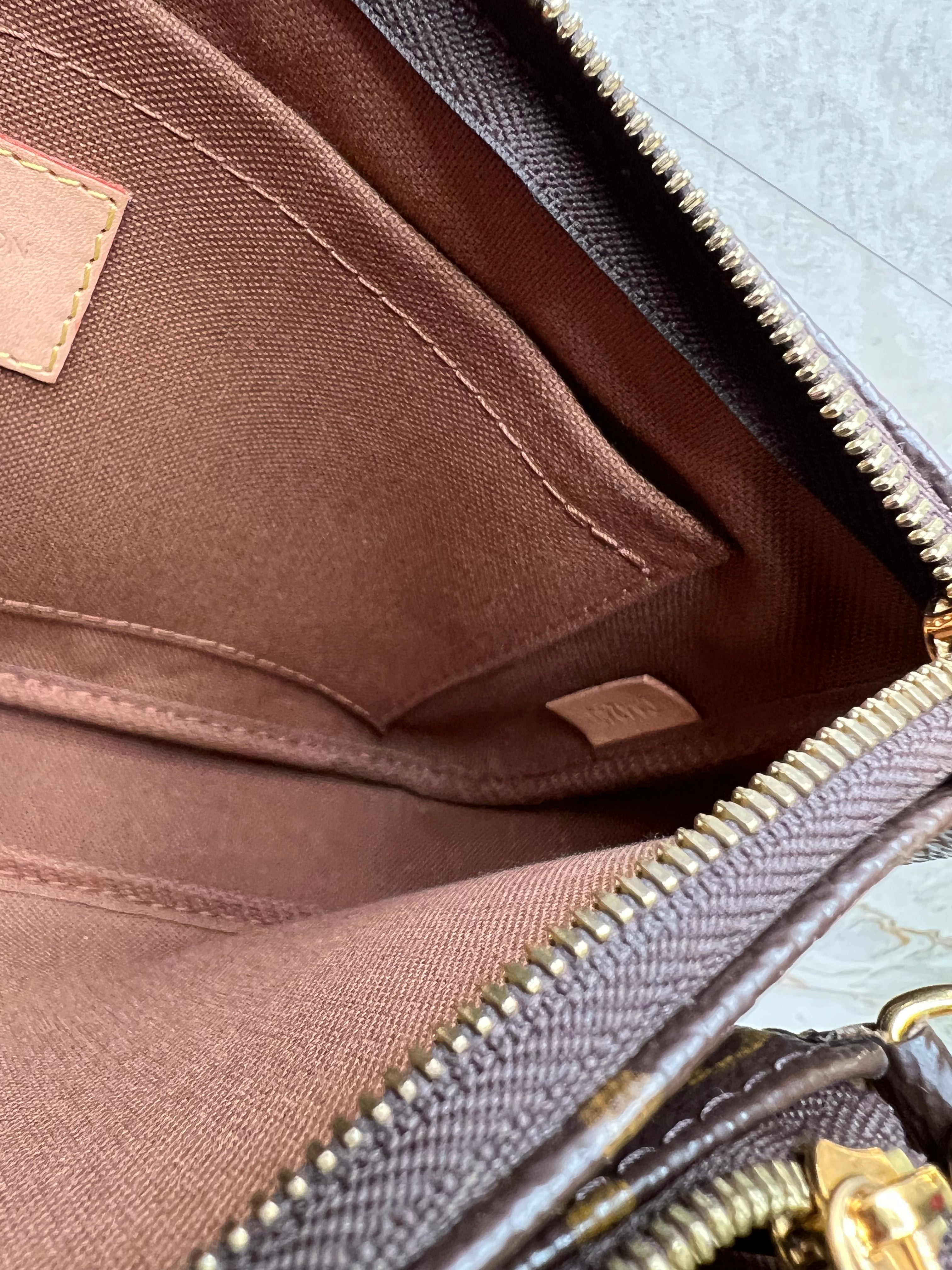 Louis Vuitton Multipochette