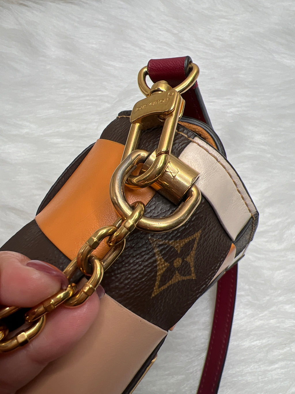 Limited Edition LV Twist MM image 4
