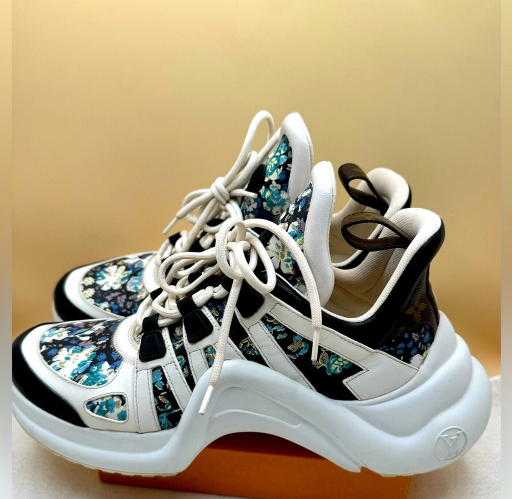 LV Archlight Sneakers Size 41 image 2