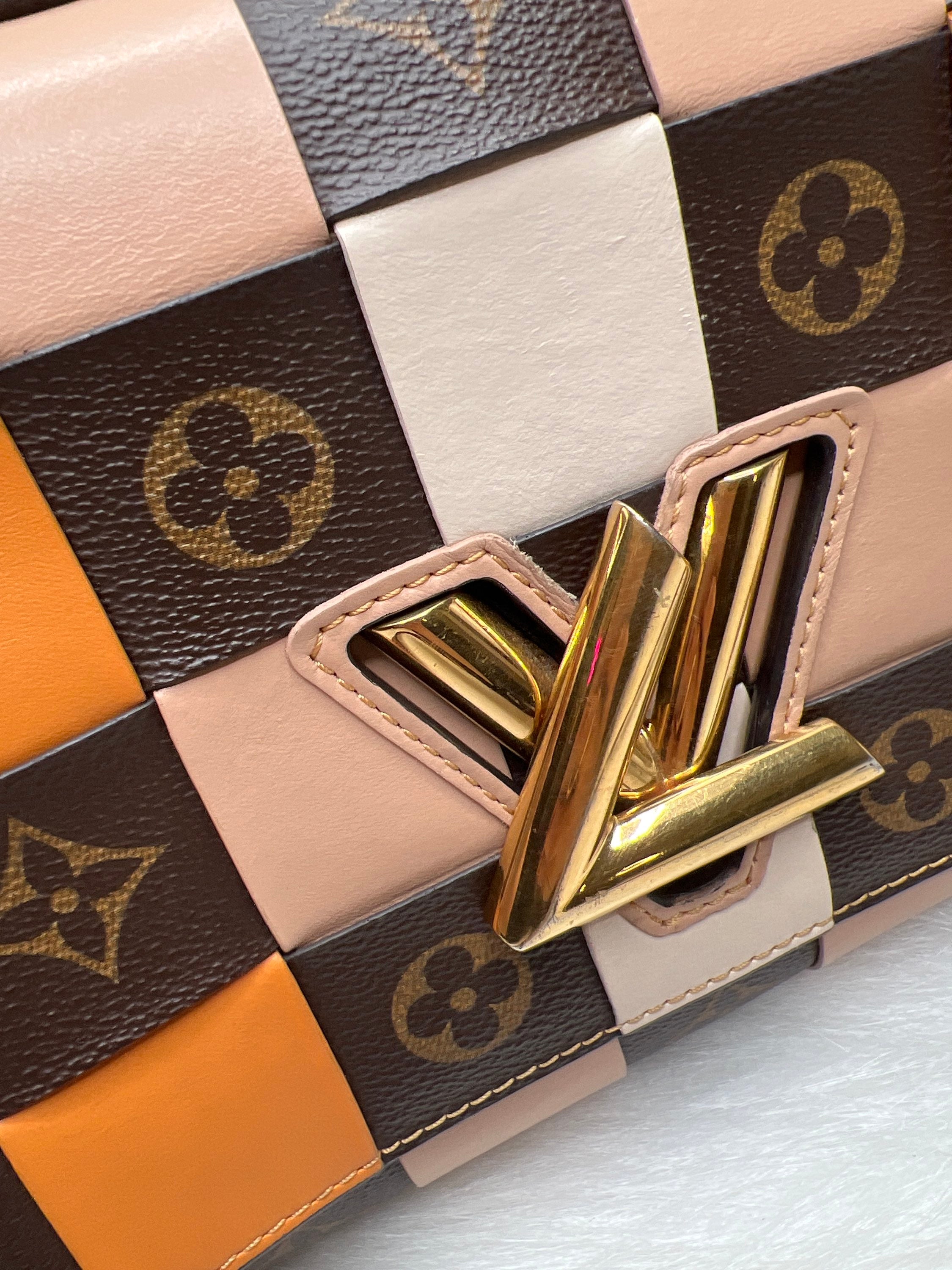 Limited Edition LV Twist MM image 2